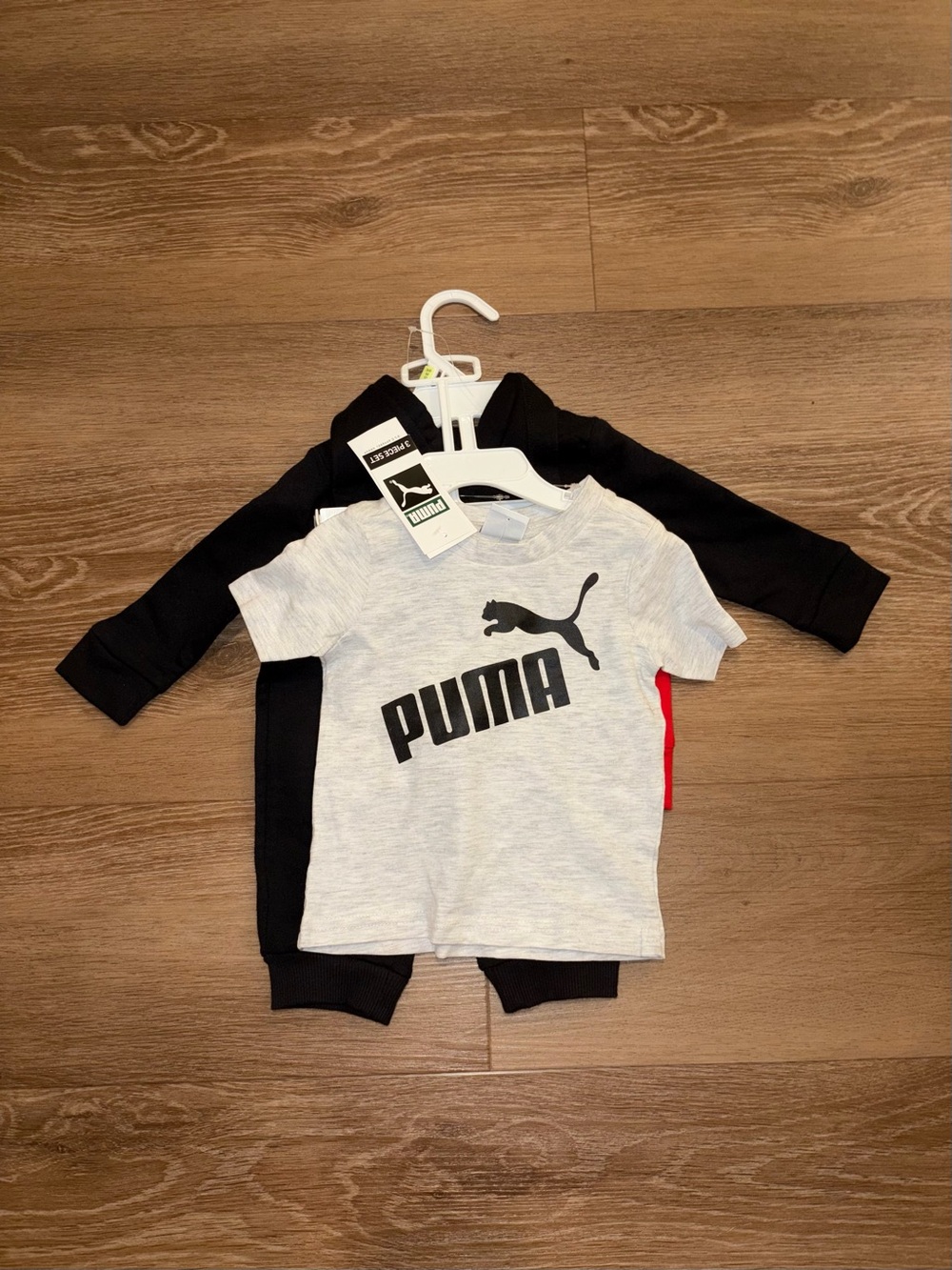 Puma Boys 3 Piece Set Jogger Hoodie Shirt Sz 3-6 Month Red Black New With Stain - Picture 6 of 10